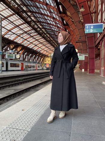 Astarlı Kuşaklı Klasik Kaban Siyah